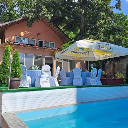 Casa De Vacanta Emd Ieşelniţa 외부 사진