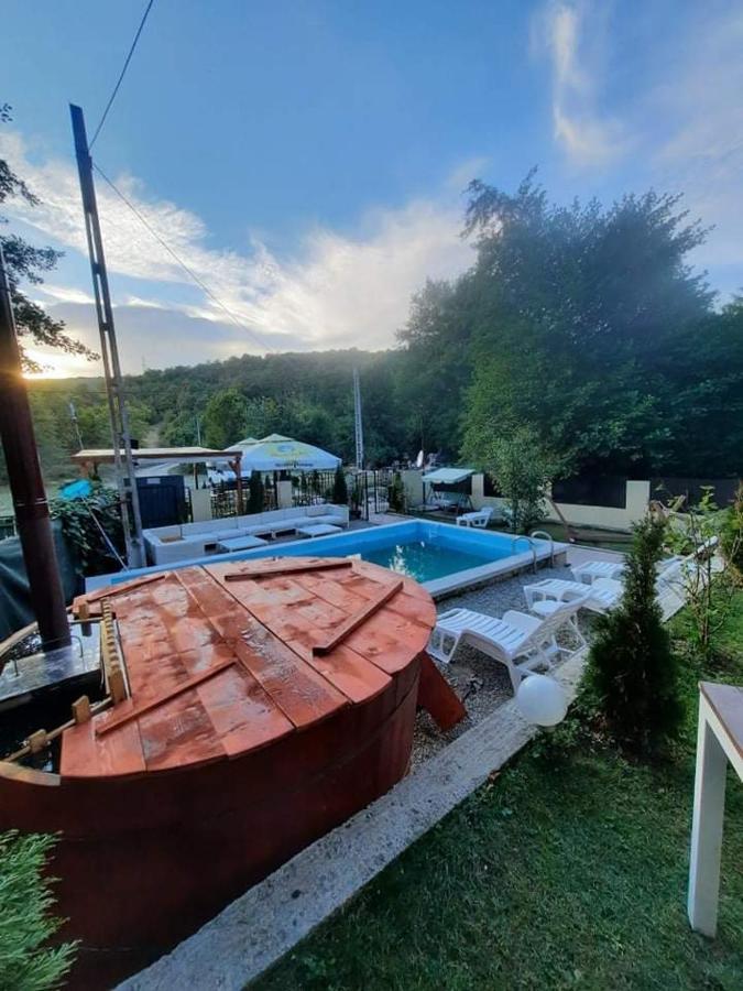 Casa De Vacanta Emd Ieşelniţa 외부 사진